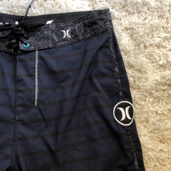 HURLEY Phantom + Mark Dean Vaca Board Shorts - Picture 2 of 9